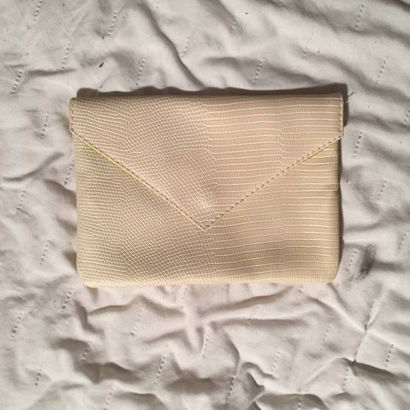 Ipsy Cream Mini Bag - Picture 2 of 8